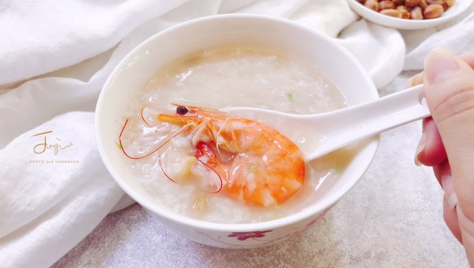 生滚干贝鲜虾粥，煲一碗鲜美的养胃清粥
