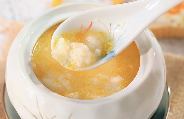 冬季补钙还能锻炼宝宝咀嚼，简单快手5分钟的美味辅食！