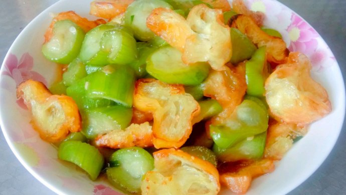 丝瓜炒油条