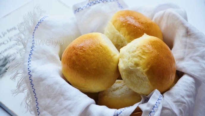 超软牛奶小餐包
