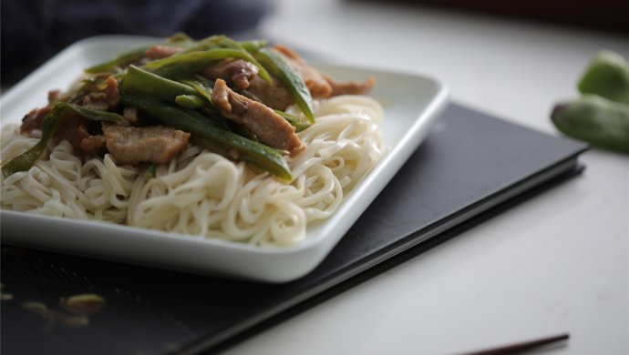 豆角肉丝蒸面