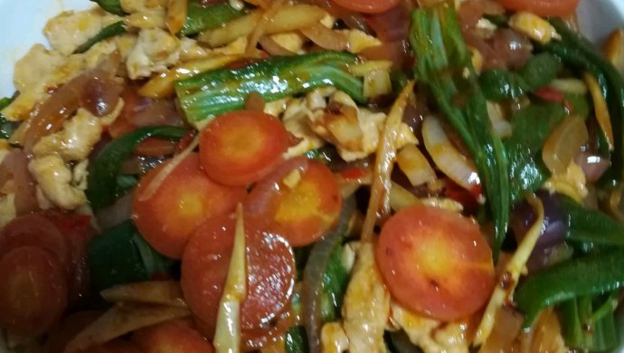 秋葵炒鸡胸肉