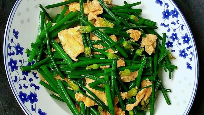 鸡蛋炒韭菜花