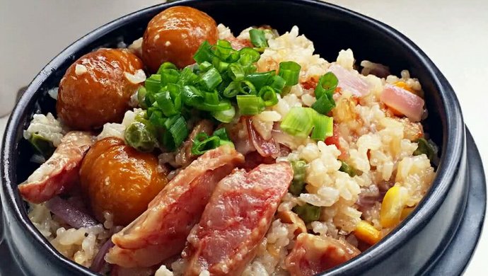 腊肠什锦焖饭