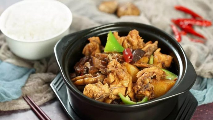 黄焖鸡米饭