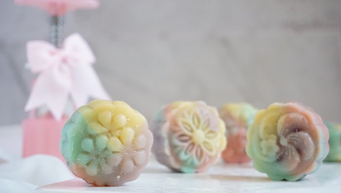 梦幻小清新冰皮月饼 奶黄板栗馅 不用烤箱的中秋节月饼