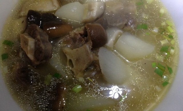 萝卜牛尾汤