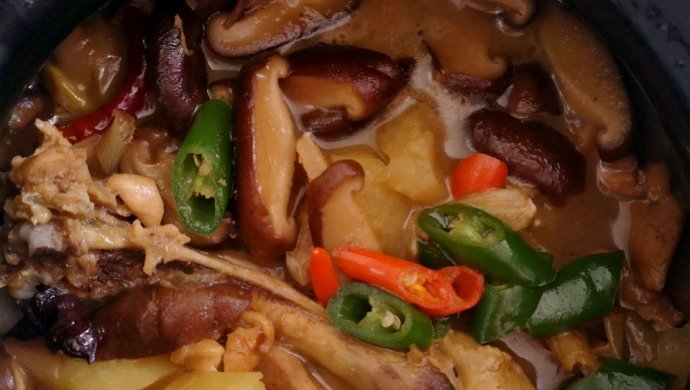 黄焖鸡米饭
