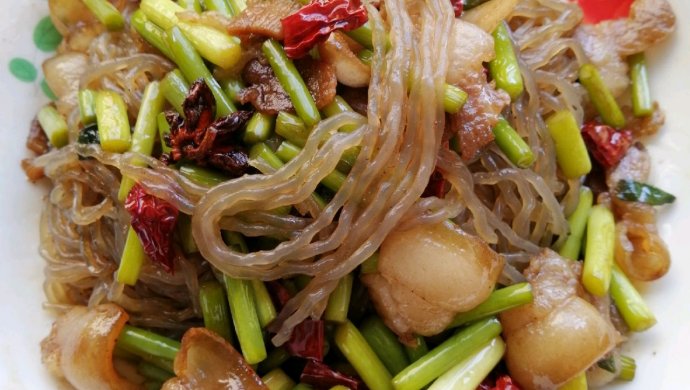 花肉蒜苔炒粉条