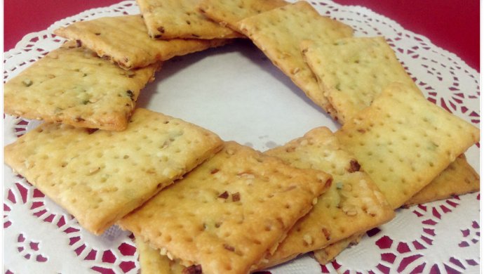 【多妈学烘焙】香葱芝麻苏打饼干