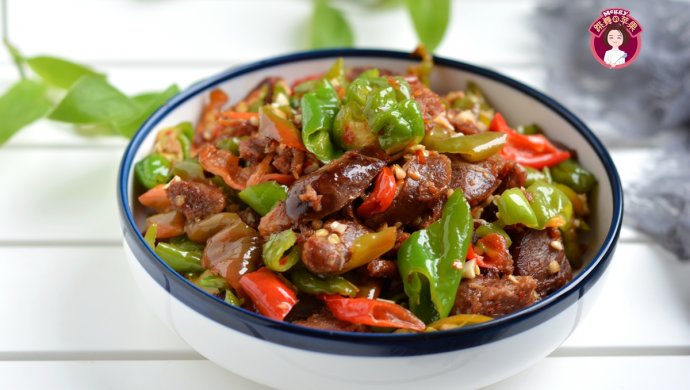 辣椒炒腊肠