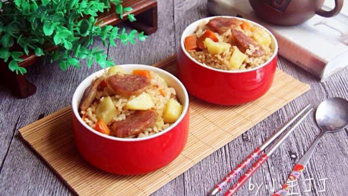 土豆腊肠闷饭