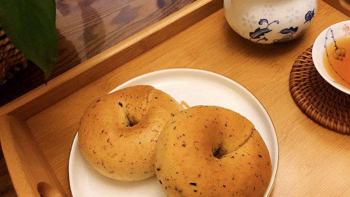 红茶牛奶贝果
