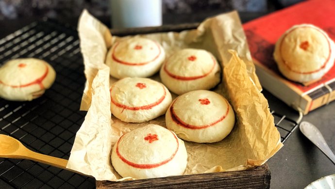 酥皮五仁月饼