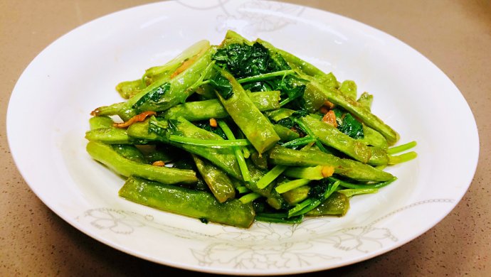 焦香脆嫩，香菜拌干煸四季豆