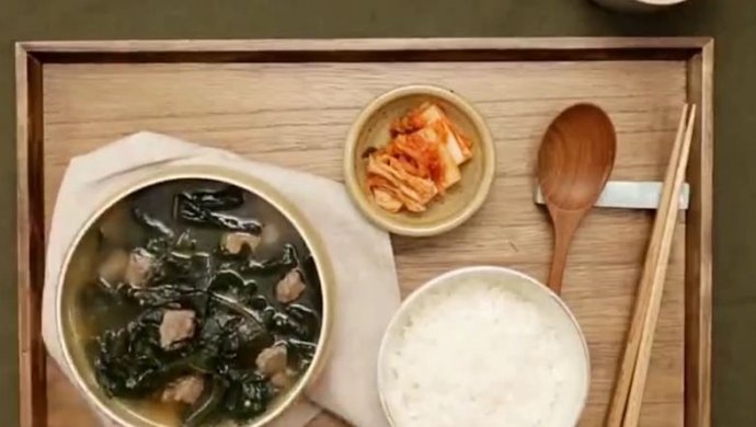裙带菜牛肉汤