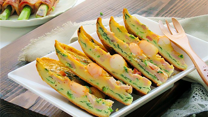 虾仁韭菜厚蛋饼