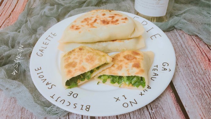 韭菜盒子（附新手怎么擀好面皮）