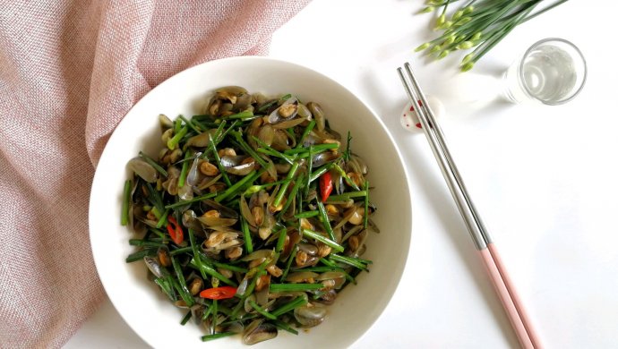 韭菜花炒薄壳