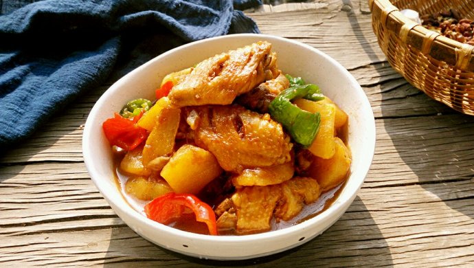 土豆炖鸡翅