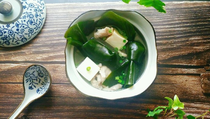 海带豆腐瘦肉汤