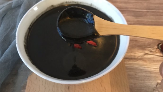 乌发养颜的黑芝麻糊