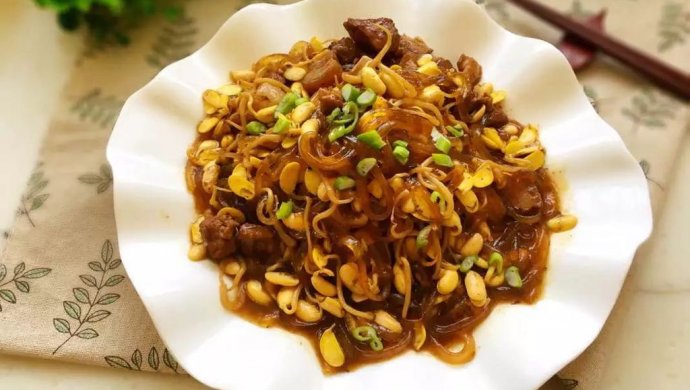 黄豆芽炖粉条