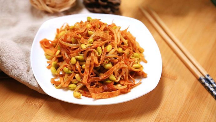 黄豆芽炒千张――迷迭香