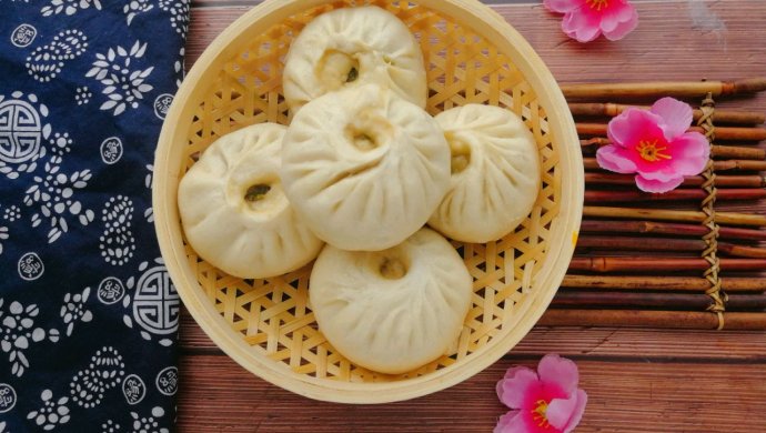 槐花大包子