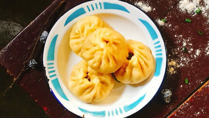 香葱肉包子