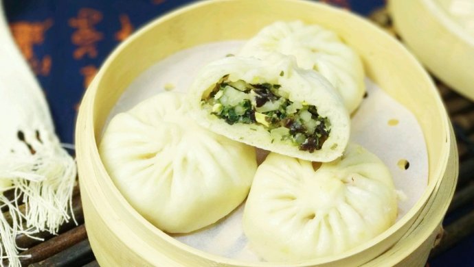 韭菜虾仁素包子