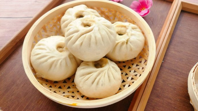 荠菜大包子