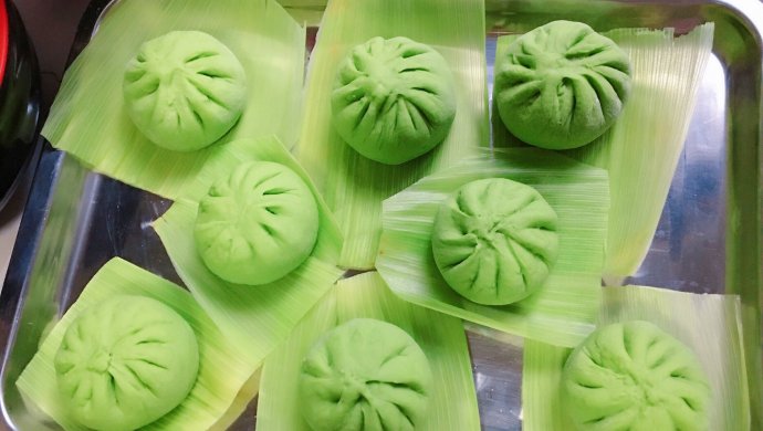菠菜汁绿包子～