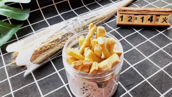 宝宝辅食之补钙小零食―虾条饼干
