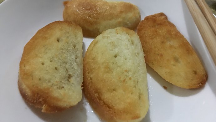 油煎白面馒头