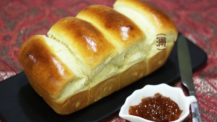 奶香味十足的吐司面包，面包机和面保证出膜