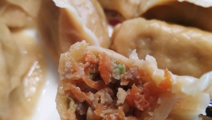 胡萝卜羊肉馅的饺子