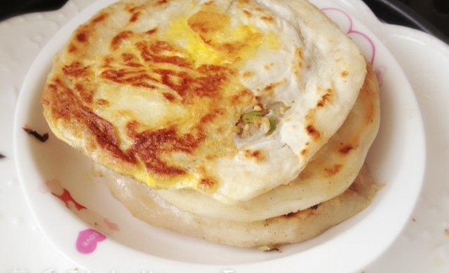 葱香扑鼻的?香酥葱油饼