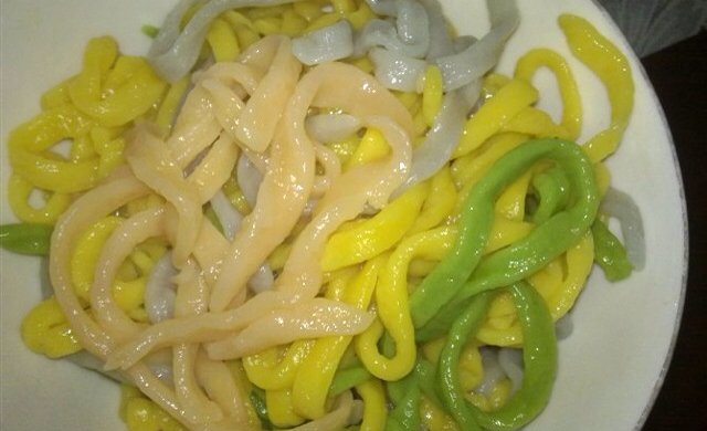 彩色蔬菜面条!
