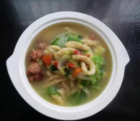 手工鸡蛋香菇面条