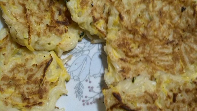 剩面条华丽变身__面条饼