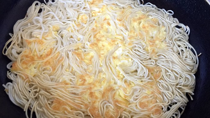 煎面条