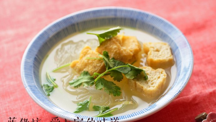 油豆腐粉丝汤