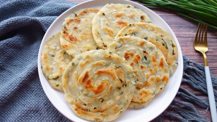 烫面葱油饼