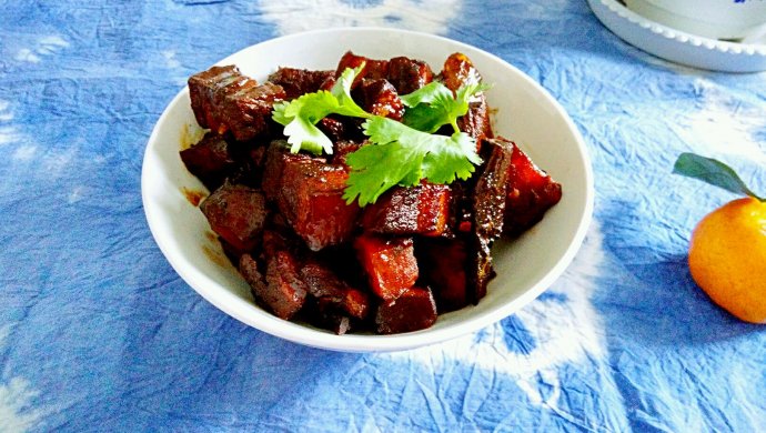 土豆红烧肉
