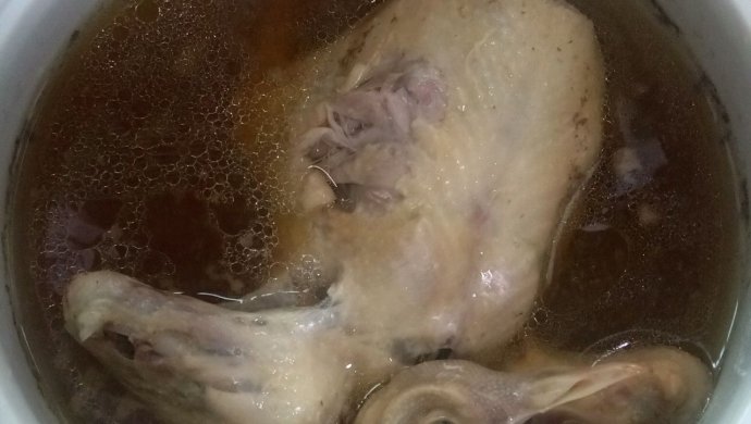 白鸽蒸蜂蜜
