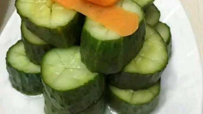 芥末黄瓜墩