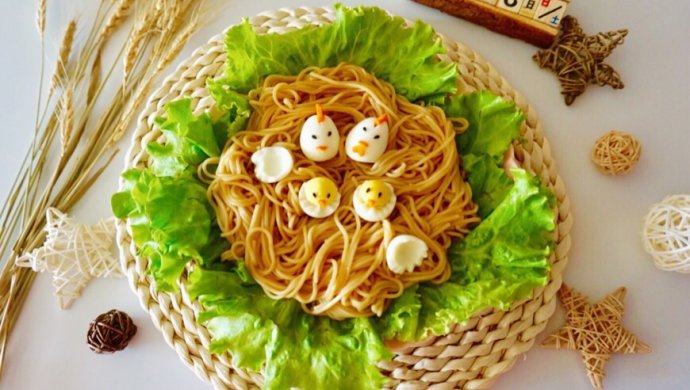 儿童节献礼―小鸡一家葱油面