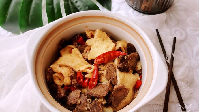 牛肉烧油豆腐