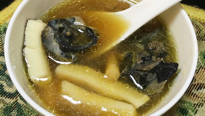 椰子乌鸡汤